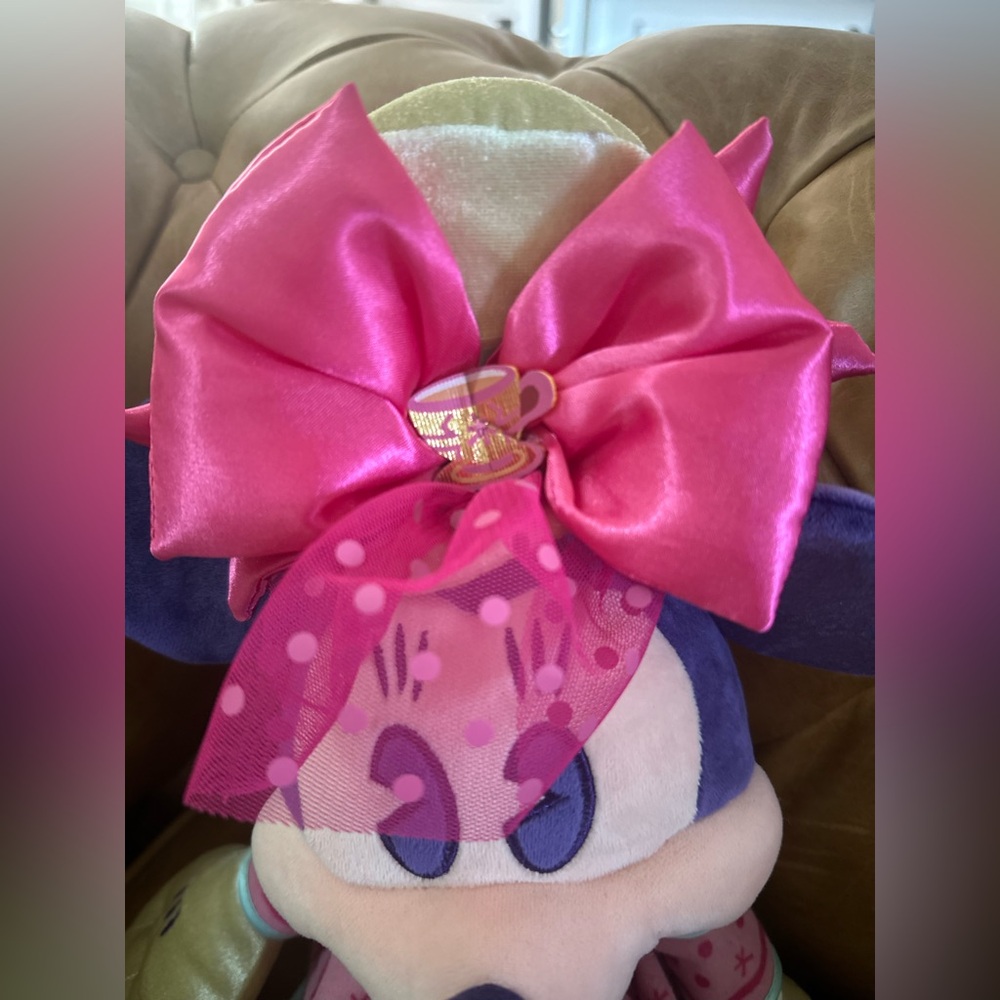 Disney The Main Attraction Minnie Mouse Limited Release - Picture 2 of 10